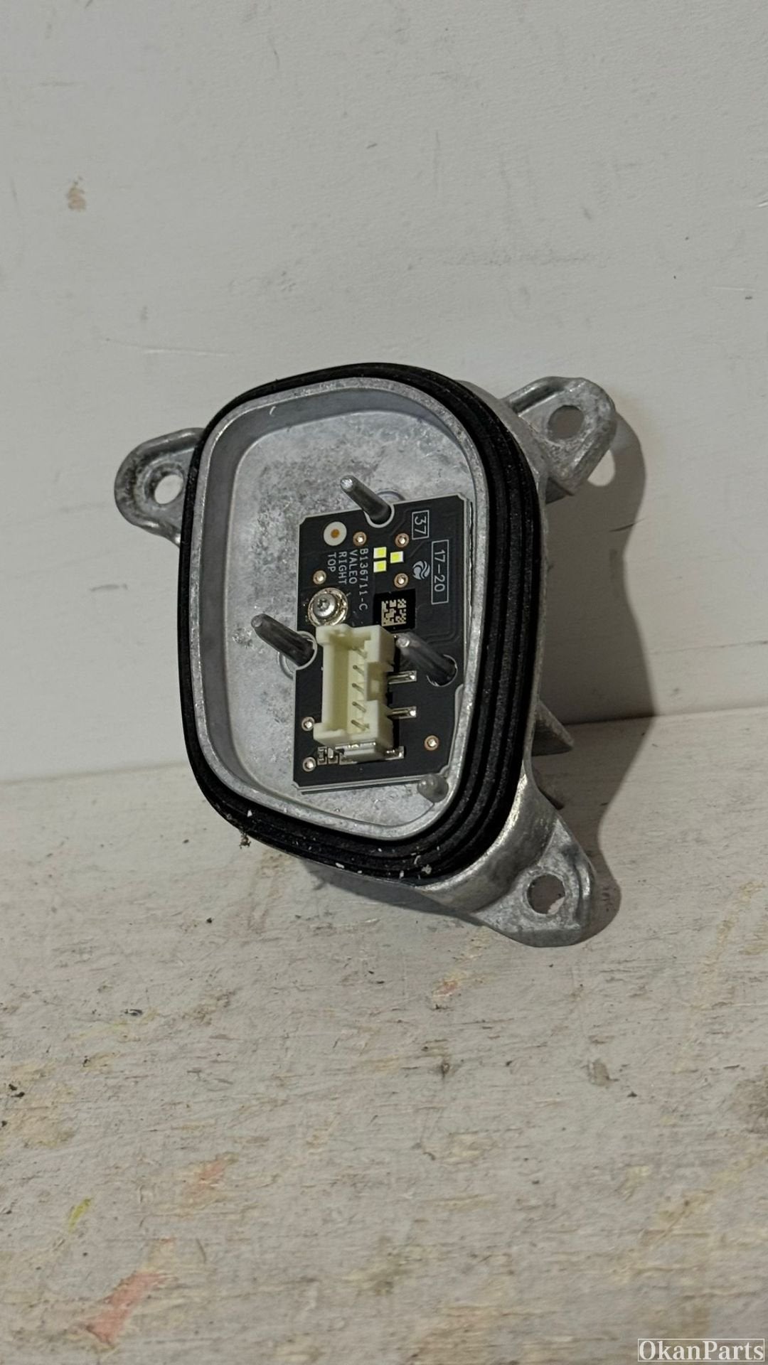 Volkswagen Golf 8 LED rechter module rechts 5H0998478A, Info@fabrikant.eu, Fabrikantstraat 1
1000 AA  Amsterdam, NL, Ophalen of Verzenden
