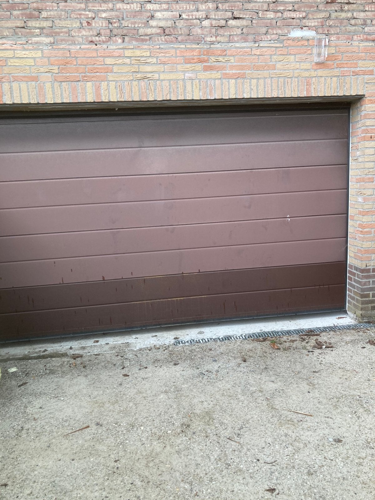 Garagedeur, Gebruikt, Bruin, 200 cm of meer, Verzenden