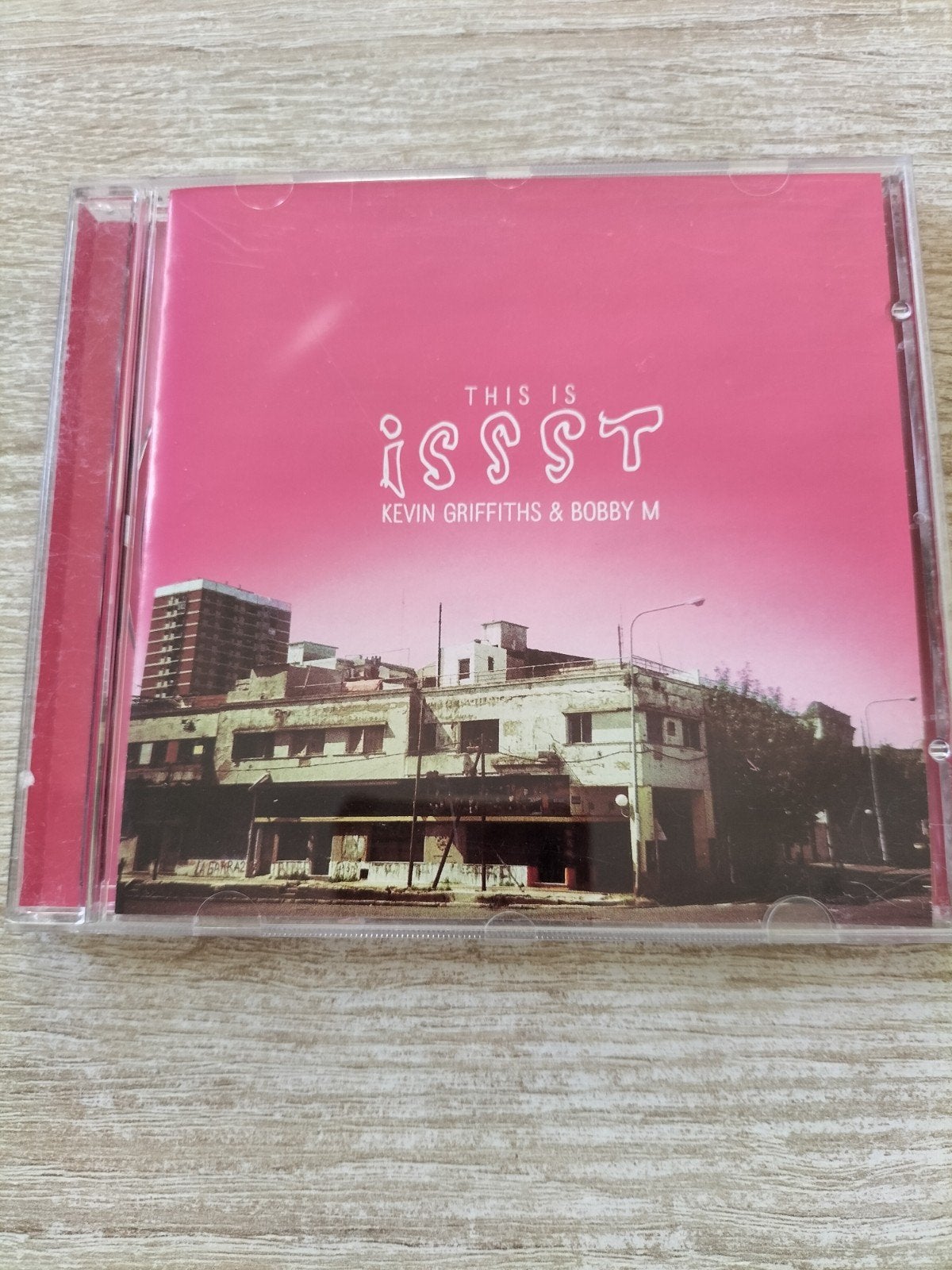 Kevin Griffiths & Bobby m - this is issst, Ophalen of Verzenden