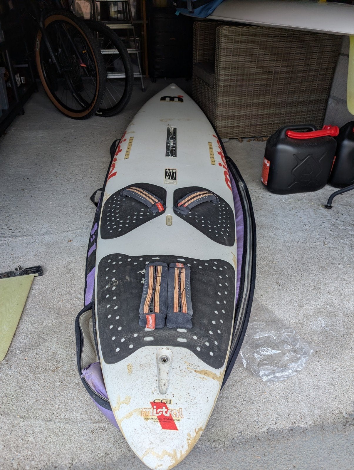 Mistral Screamer 277 Windsurfplank - Snel, Ophalen, Gebruikt, Plank