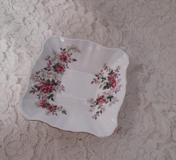 Royal albert lavender rose schaaltje, Antiek en Kunst, Ophalen of Verzenden