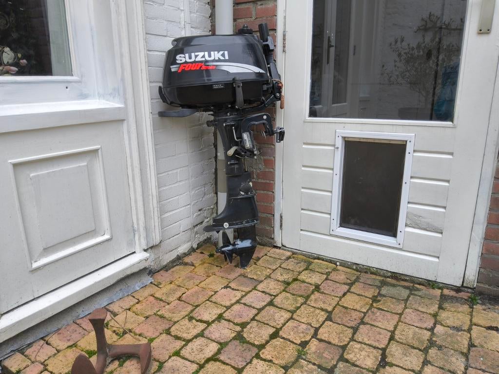 Suzuki DF6 4-takt 6pk sterke buitenboordmotor kortstaart, Ophalen, Gebruikt, Benzine