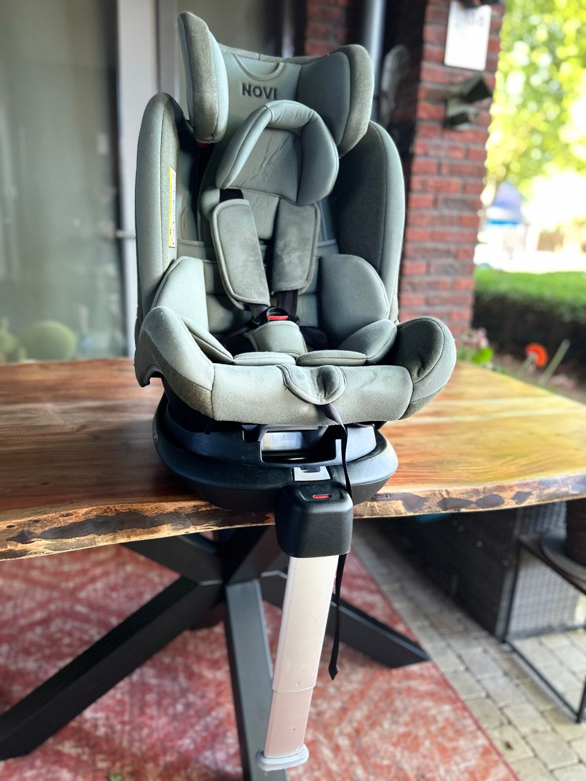 Novi Autostoel Moss Groen met ISOFIX en Draaibare Rugleuning, Kinderen en Baby's, Autostoeltjes, Verstelbare rugleuning, Gebruikt