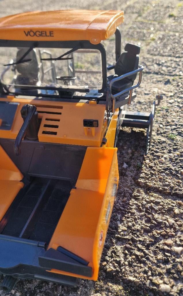 Vögele asfalteermachine, Hobby en Vrije tijd, Ophalen of Verzenden, Zo goed als nieuw, Overige typen, Overige merken