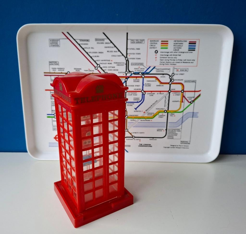 Dienblad LONDON Underground en spaarpot, Ophalen of Verzenden, Gebruikt, Rechthoekig, Kunststof