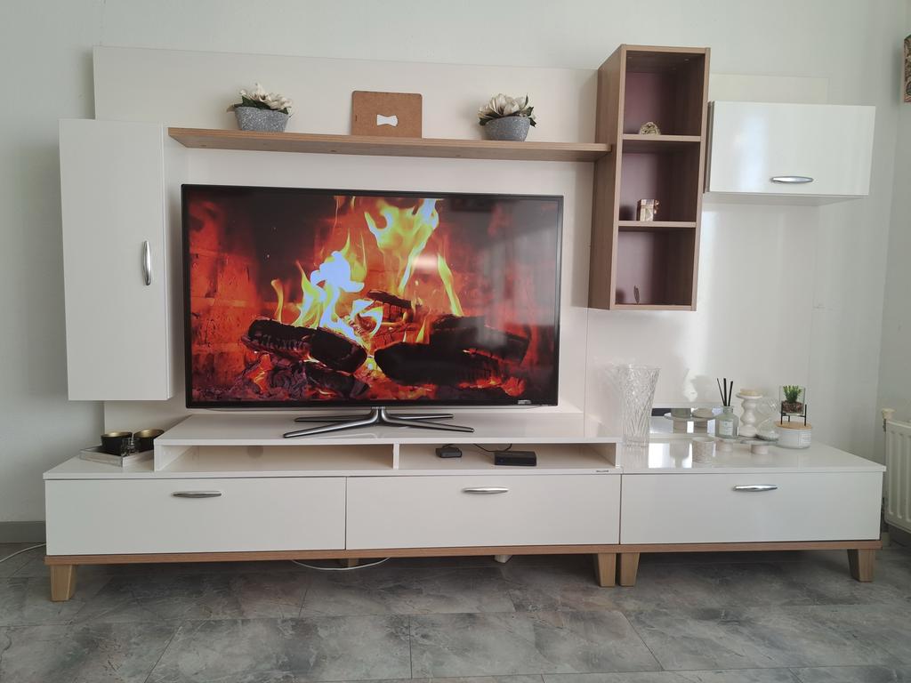Kast. Wit en beuken, Overige materialen, Gebruikt, Ophalen of Verzenden, 200 cm of meer