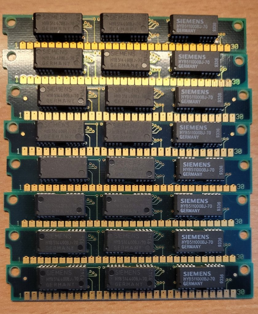8x 1 MB Simm 30-pin Parity 70ns 3-Chip 1Mx9 (Chips: Siemens), Ophalen of Verzenden