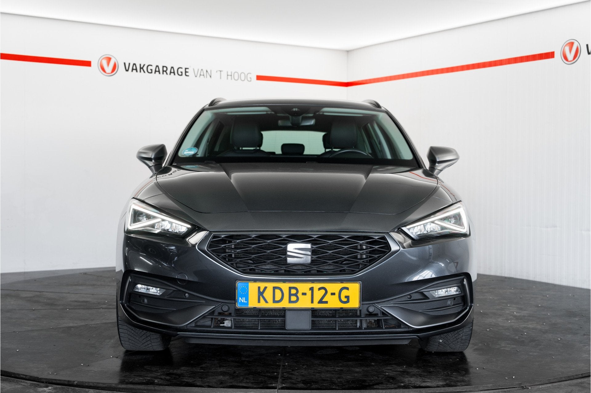 SEAT Leon Sportstourer SEAT Leon ST eHybrid FR Automaat | 20, Gebruikt, 4 cilinders, Leon, Leder en Stof