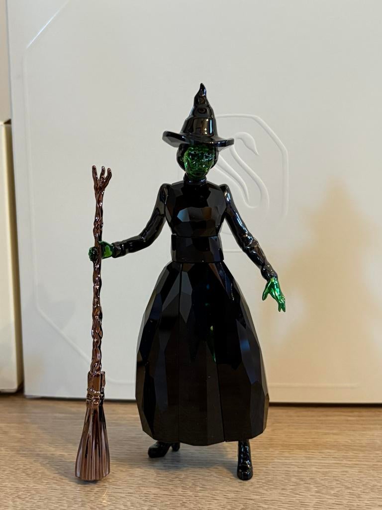 Swarovski Wicked Elphaba Thropp heks, Ophalen of Verzenden, Zo goed als nieuw, Figuurtje