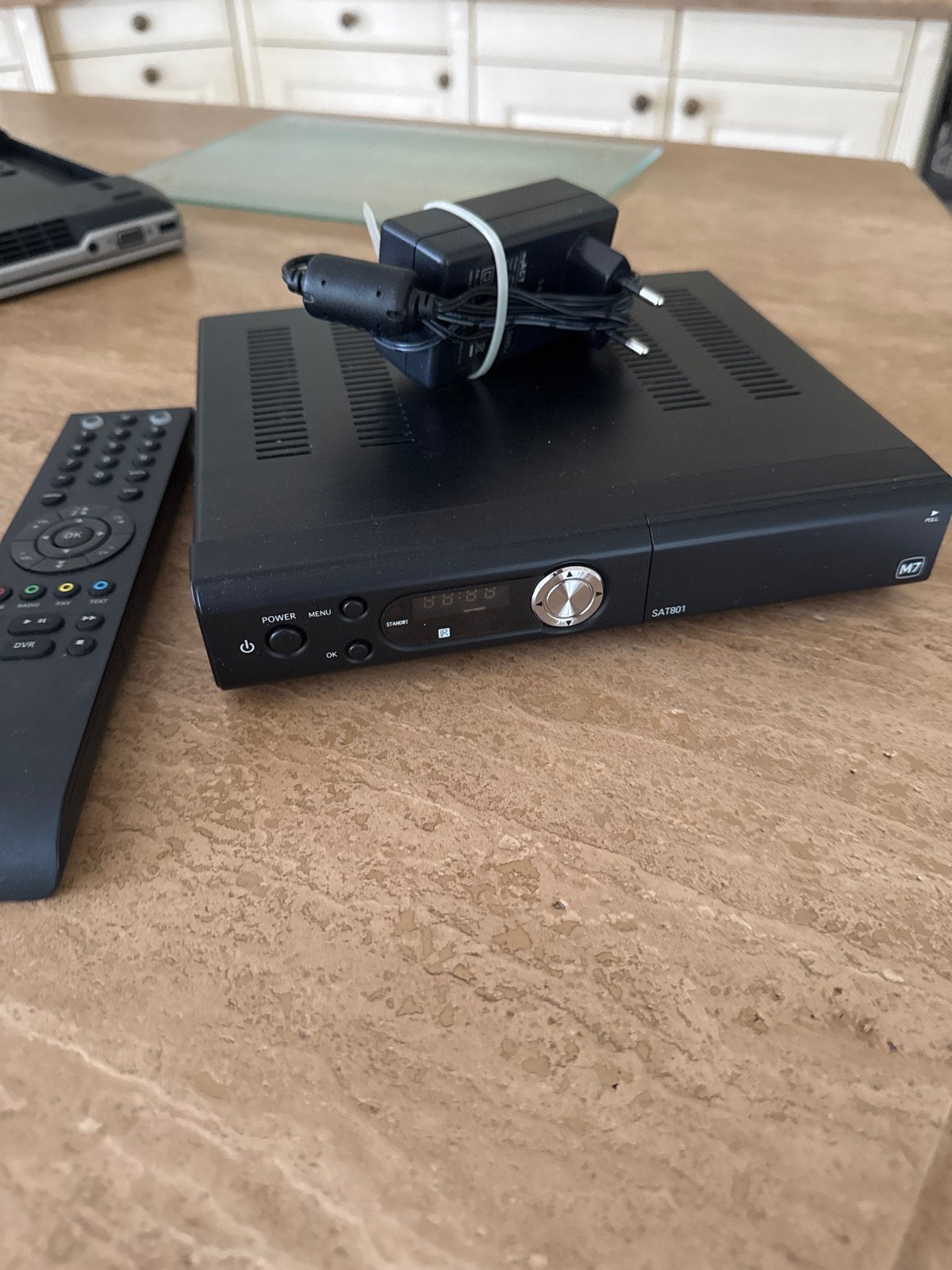 M7 SAT801 Satellietontvanger met afstandsbediening, Audio, Tv en Foto, Ophalen of Verzenden, Zo goed als nieuw, Decoder