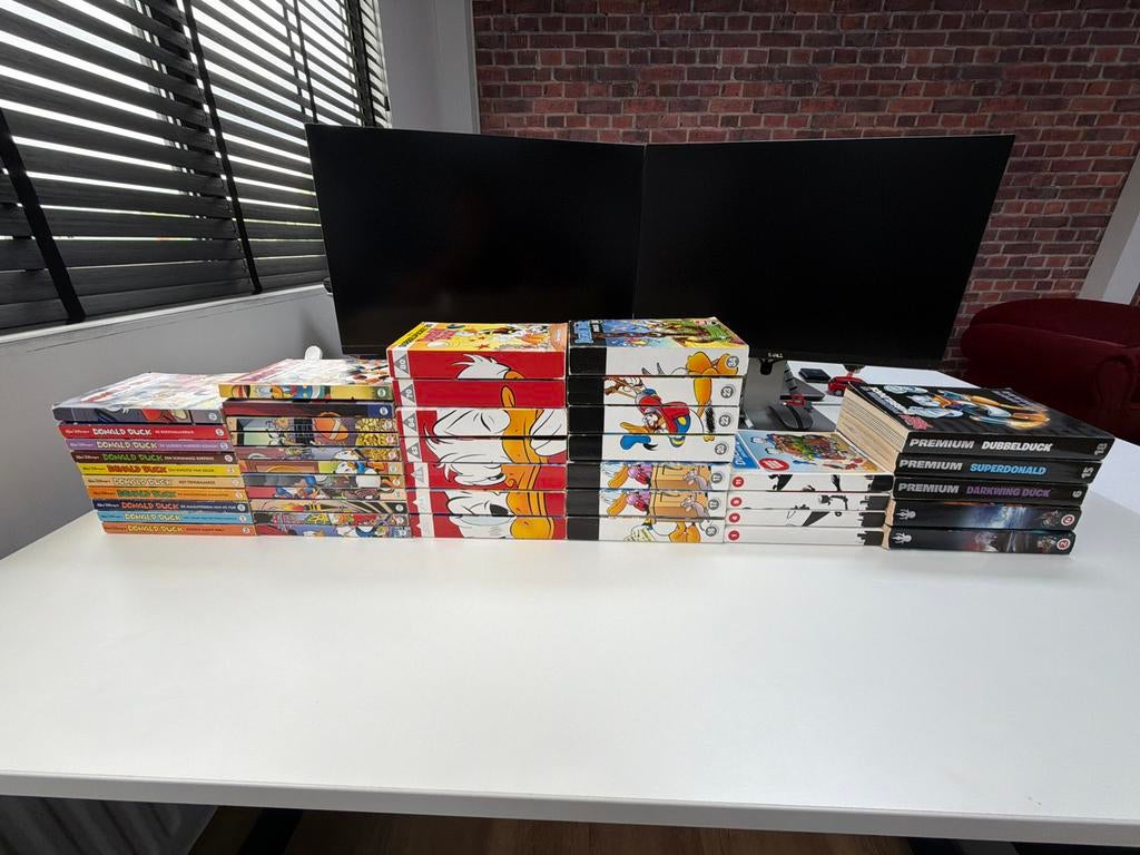 Grote collectie Donald Duck pockets en specials, Meerdere stripboeken, Ophalen of Verzenden, Gelezen