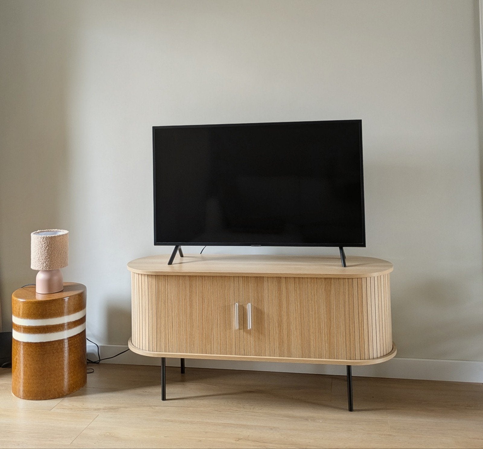 tv meubel fonQ, Huis en Inrichting, Kasten | Televisiemeubels, Ophalen