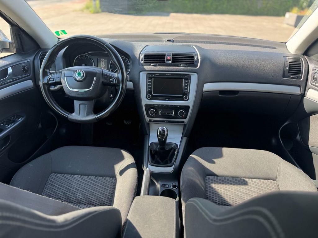 Skoda Octavia Combi 1.2 TSI Comfort/airco/Trekhaak/navigatie, Auto's, Skoda, Voorwielaandrijving, Euro 5, Gebruikt, 4 cilinders