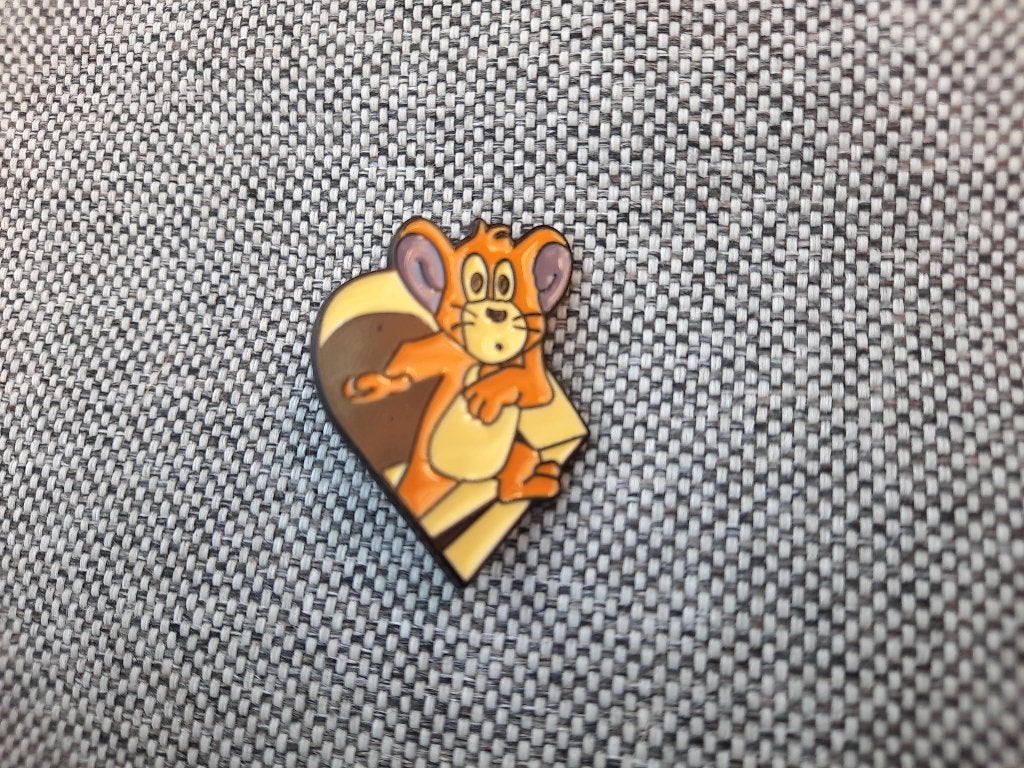 1 pin van een verbaasde Jerry uit Tom & Jerry te koop, Verzamelen, Speldjes, Pins en Buttons, Ophalen of Verzenden, Nieuw, Overige onderwerpen