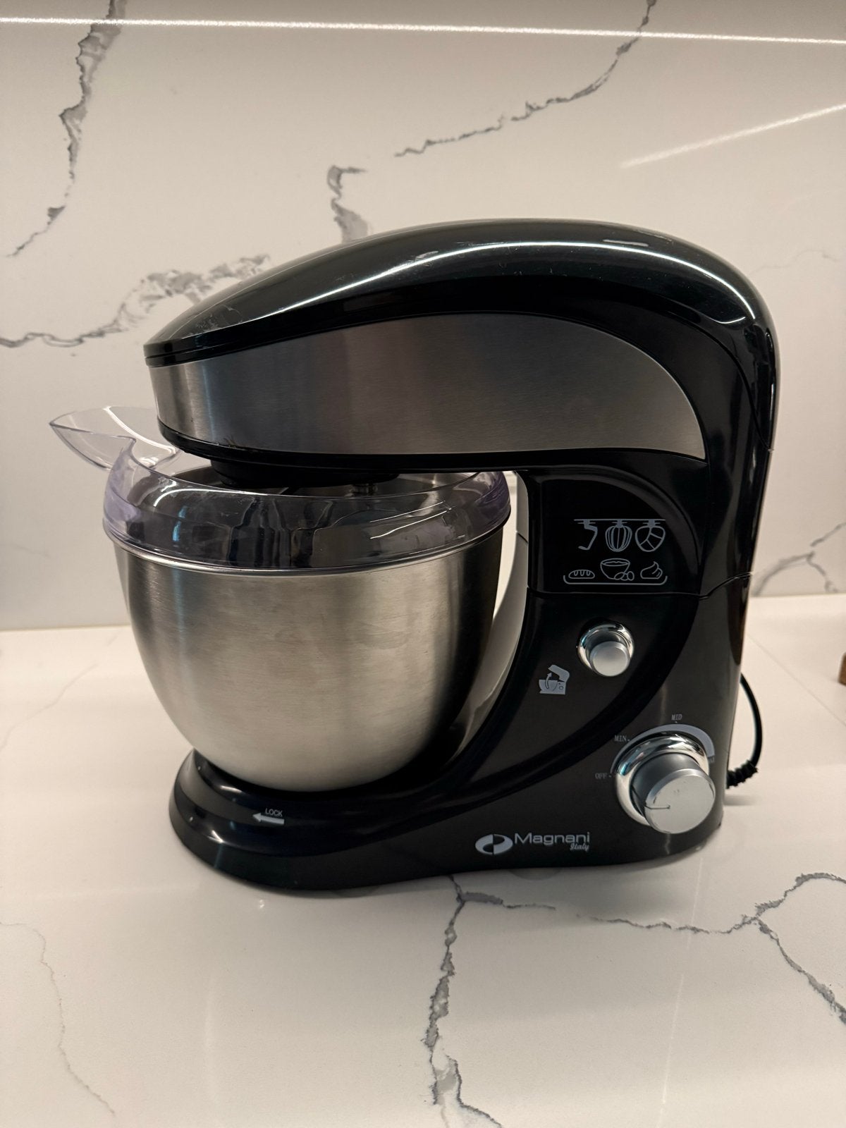 Magnani Keukenmachine - Zwart - Zo goed als nieuw, Witgoed en Apparatuur, Keukenmixers, 4 liter of meer, Ophalen of Verzenden