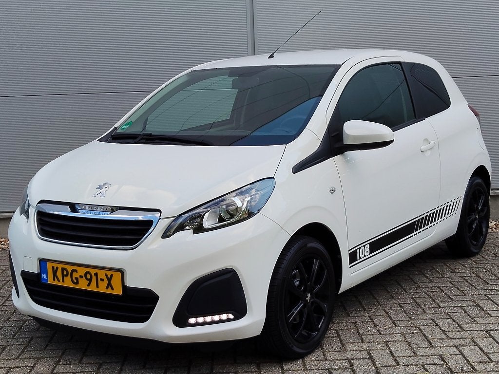 Peugeot 108 1.0 E-vti 72pk, Airco, 2020, 15 inch, Black Ed., Stof, Euro 6, USB, 4 stoelen