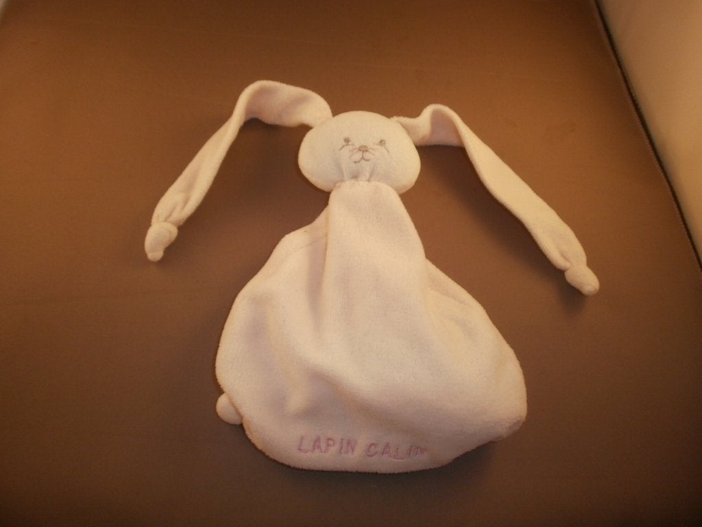 lapin calin konijn wit met grijze ogen neus mond en roze, Kinderen en Baby's, Speelgoed | Knuffels en Pluche, Konijn, Ophalen of Verzenden