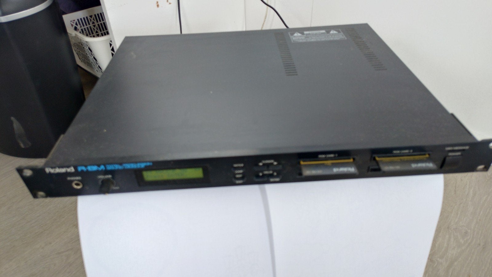 Roland R-8M Total Percussion Sound Module met handleiding, Ophalen of Verzenden, Gebruikt, Roland