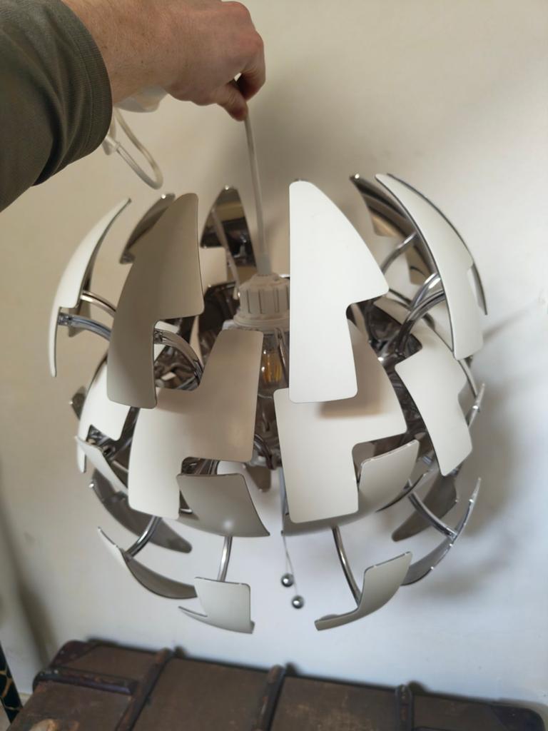 Leuke IKEA PS Hanglamp - Modern en Speels Design, Huis en Inrichting, Lampen | Hanglampen, Gebruikt, Ophalen of Verzenden, Modern, Speels, Scandinavisch