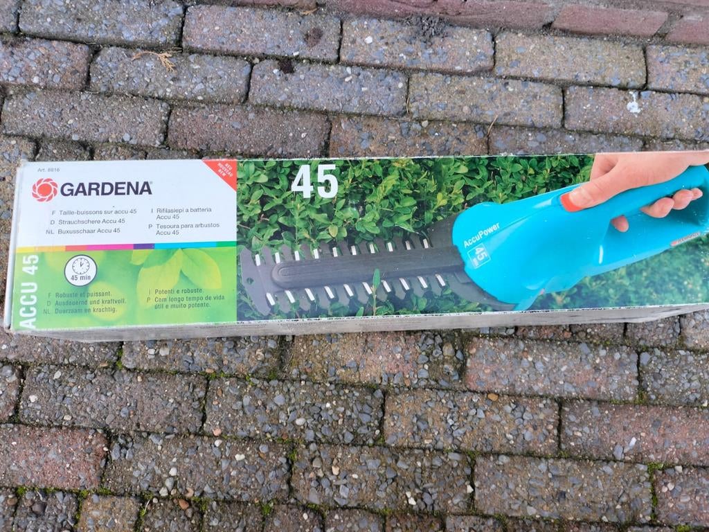 Buxusschaar op accu, Ophalen, Accu