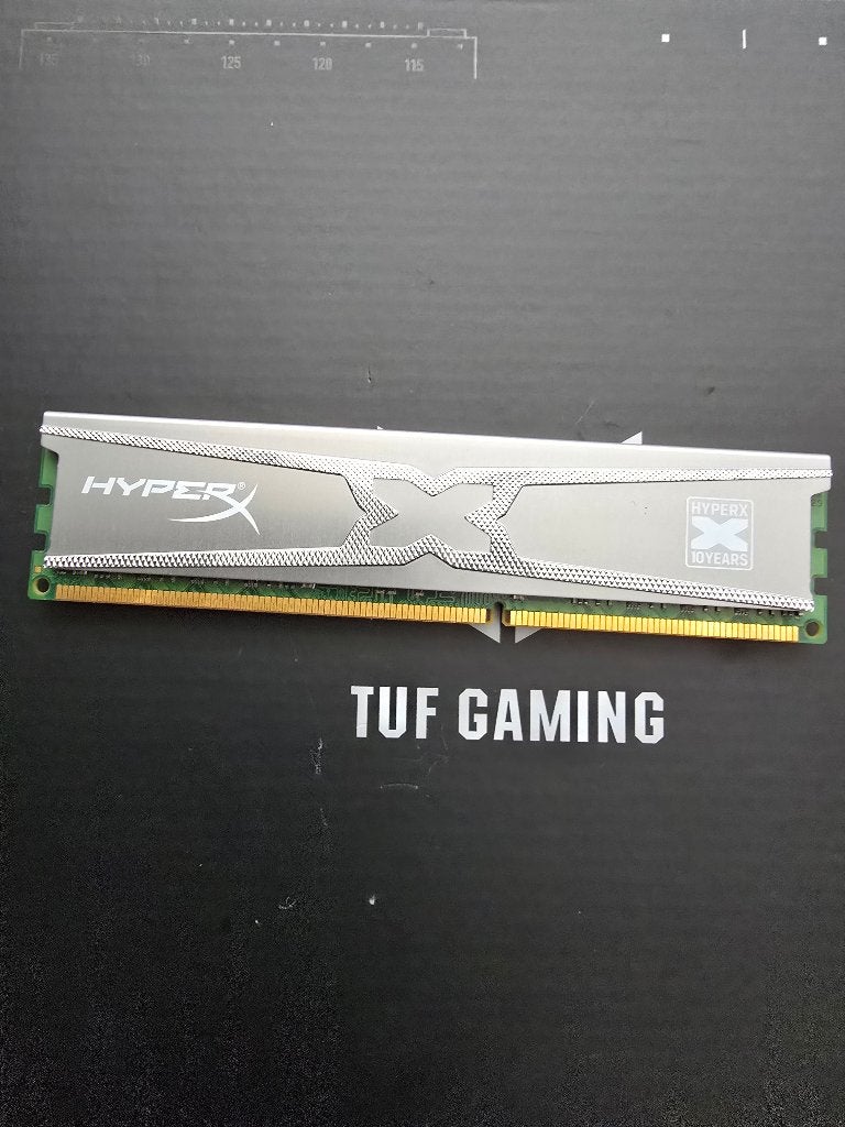 8GB DDR3 Kingston HyperX 10th Anniversary DDR3-1600 CL9, Ophalen of Verzenden, Zo goed als nieuw, DDR3, Desktop