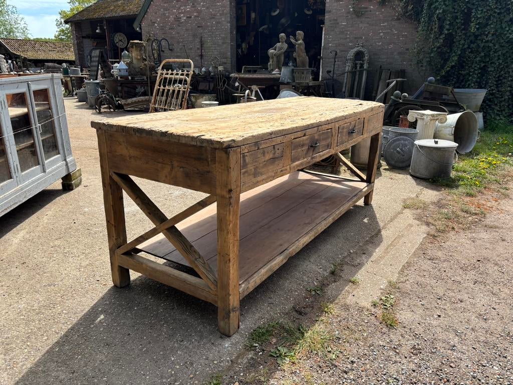 Oude werkbank of werktafel of kookeiland, Antiek en Kunst, Curiosa en Brocante, Ophalen of Verzenden