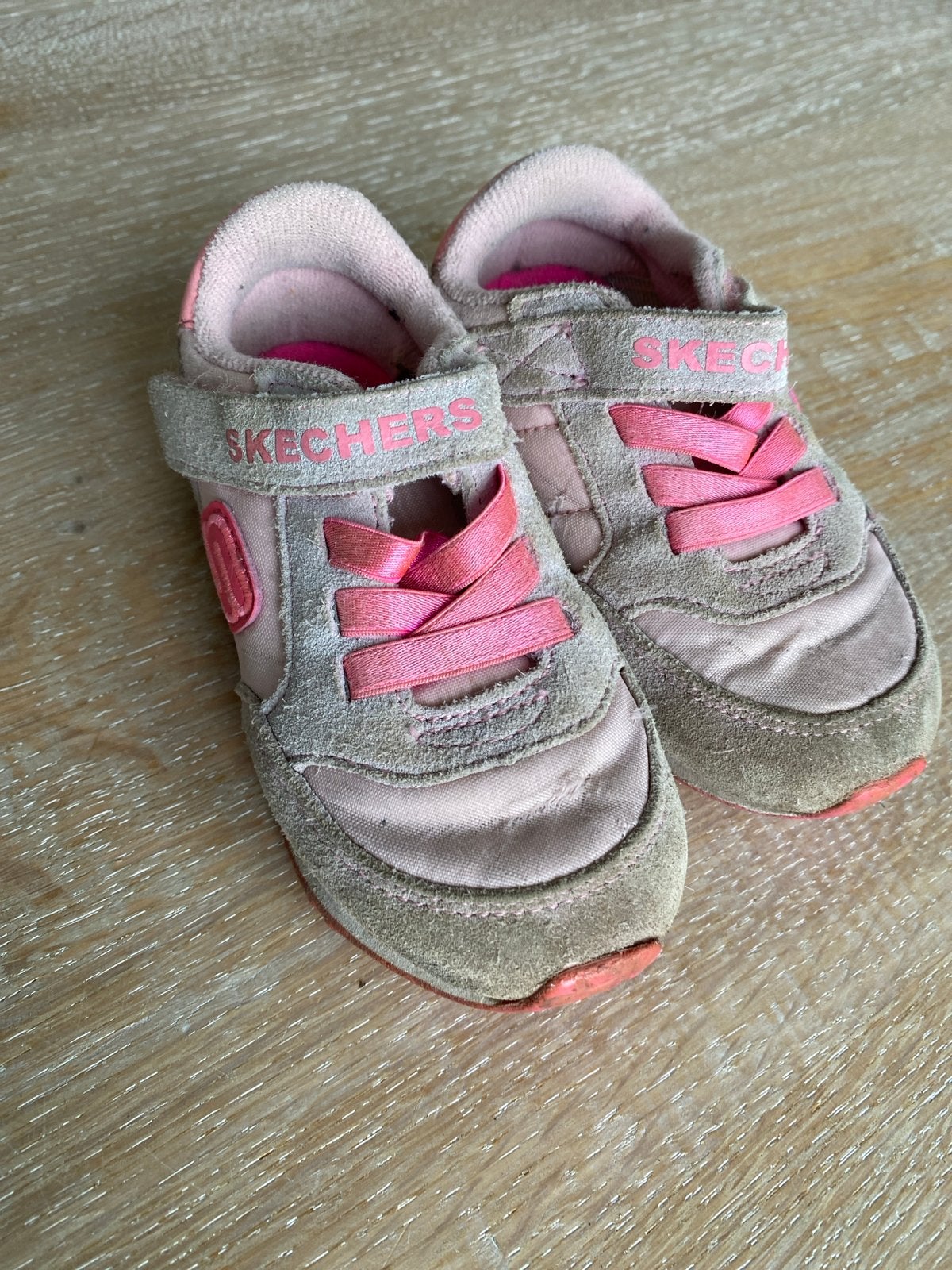 Skechers kinderschoenen maat 24 - Roze, Ophalen of Verzenden, Gebruikt, Meisje, Schoenen