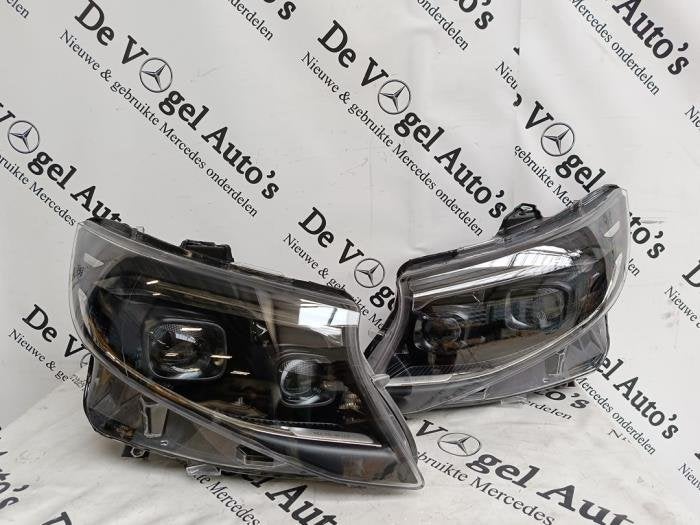 Koplampset links + rechts van een Mercedes Vito, -, Nieuw, Ophalen of Verzenden, -