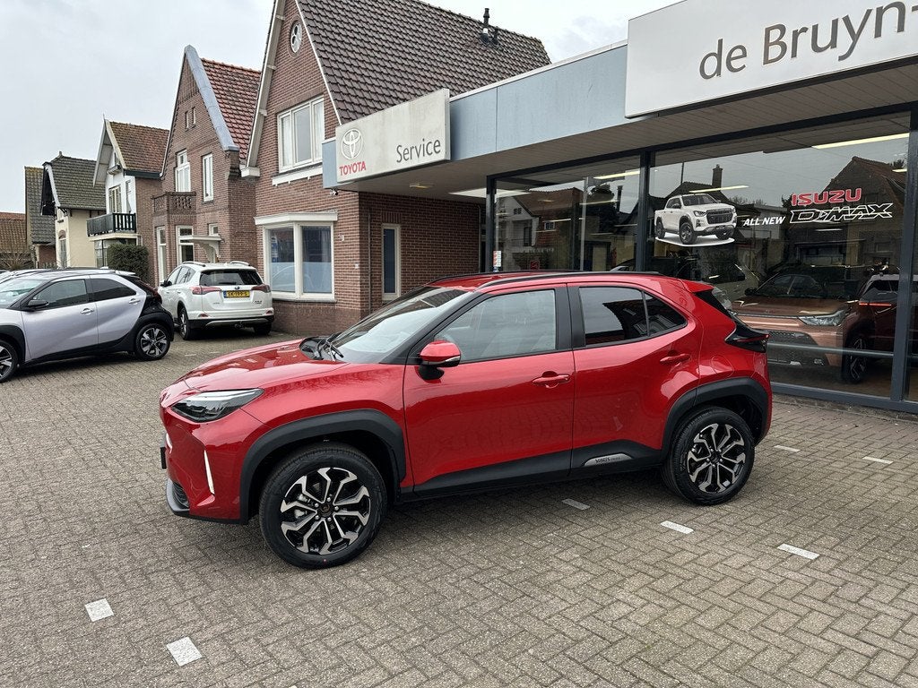 Toyota Yaris Cross 1.5 Hybrid 130 Dynamic + Comfort Pack dod, Stof, Gebruikt, 24 maanden, 23 km/l