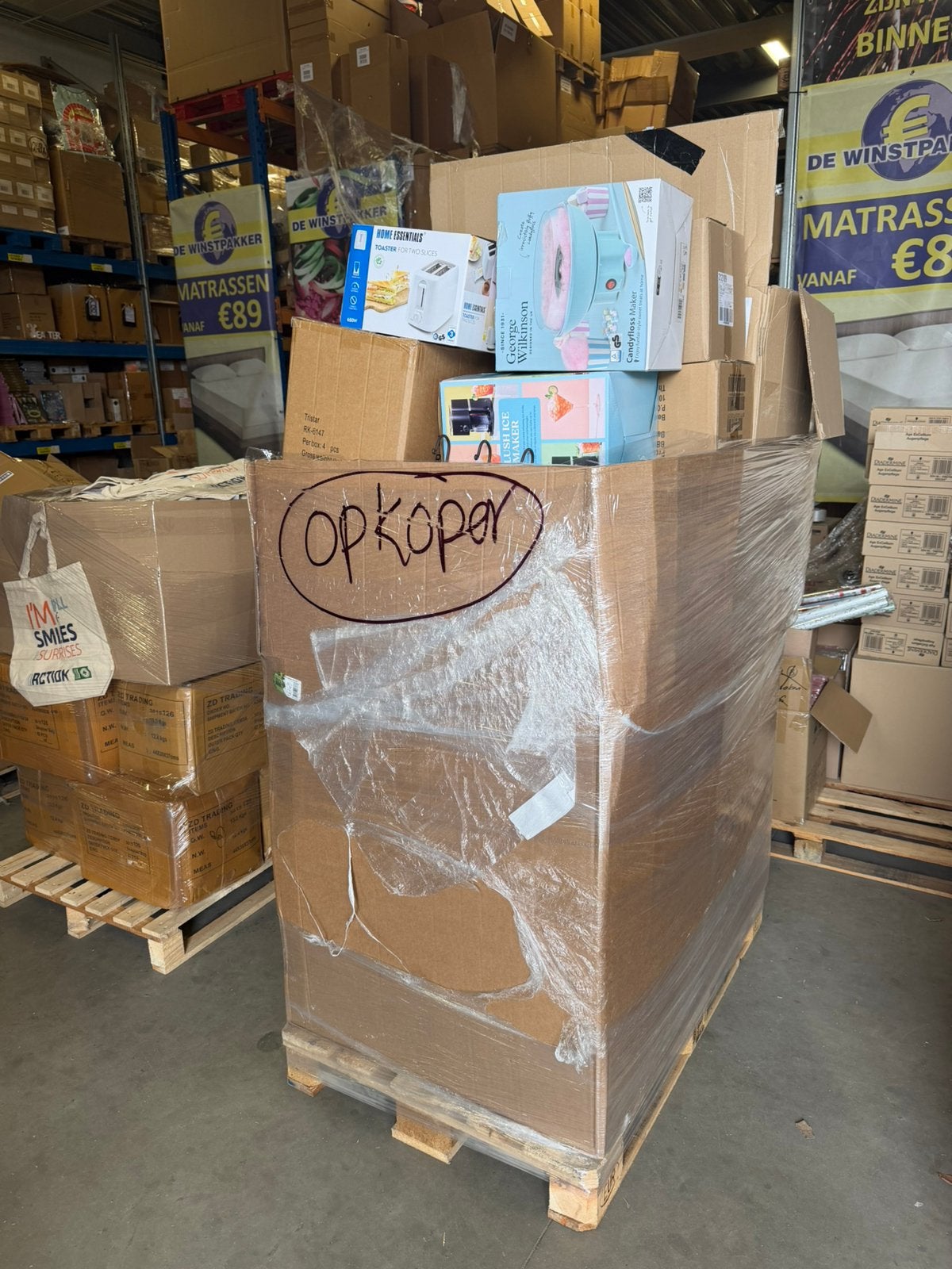 Partij Te Koop – 3 Mixpallets + 2 Pallets Tassen, Diversen, Ophalen