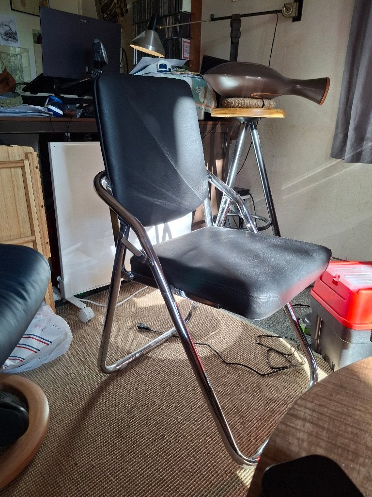 Zware kwaliteit klapstoelen 4 stuks, Ophalen, Zo goed als nieuw, Zwart, Vier
