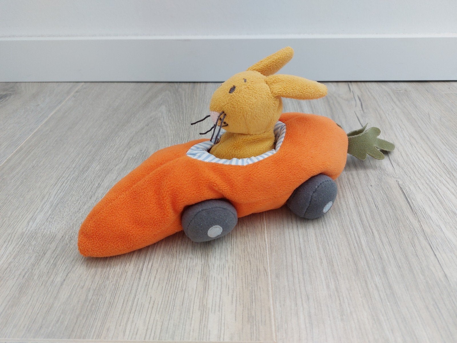 Knuffel Ikea konijn haas wortel auto fabler K9808, Ophalen of Verzenden
