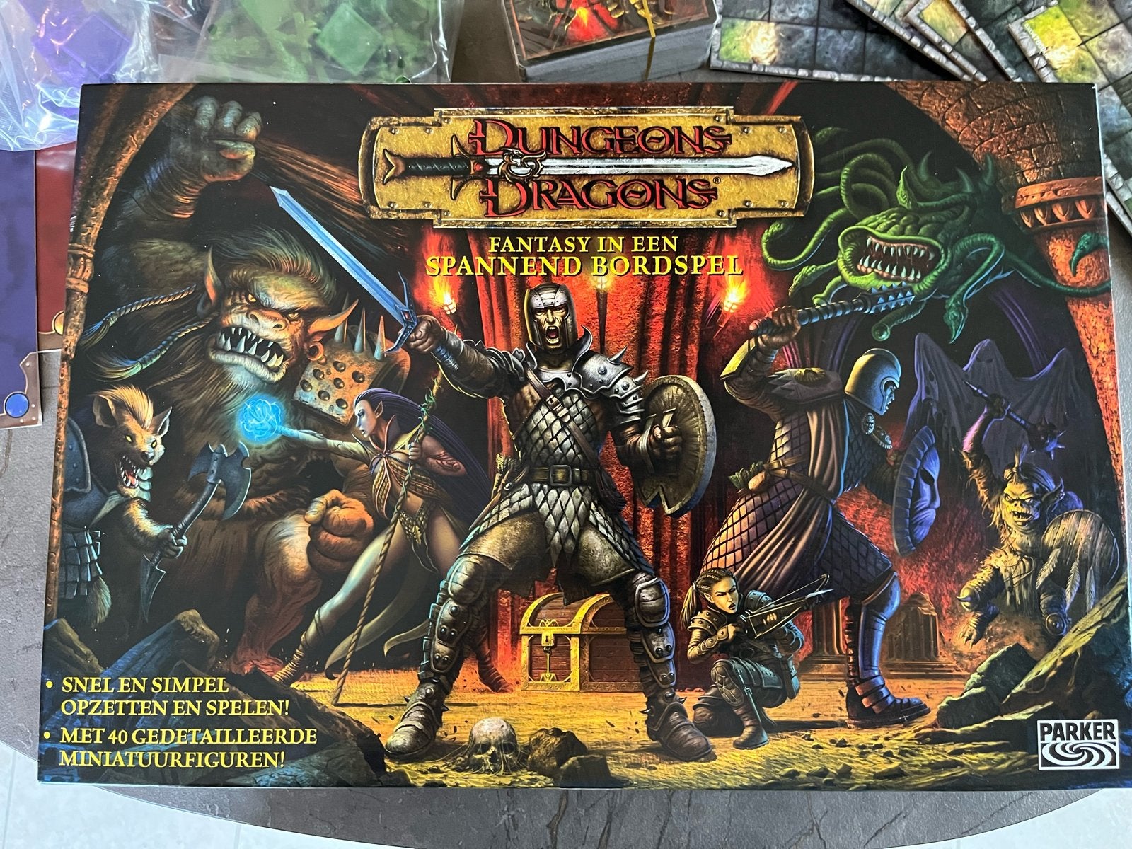 Dungeons & Dragons Bordspel NIEUW Parker editie 2003, Drie of vier spelers, Ophalen of Verzenden, Nieuw