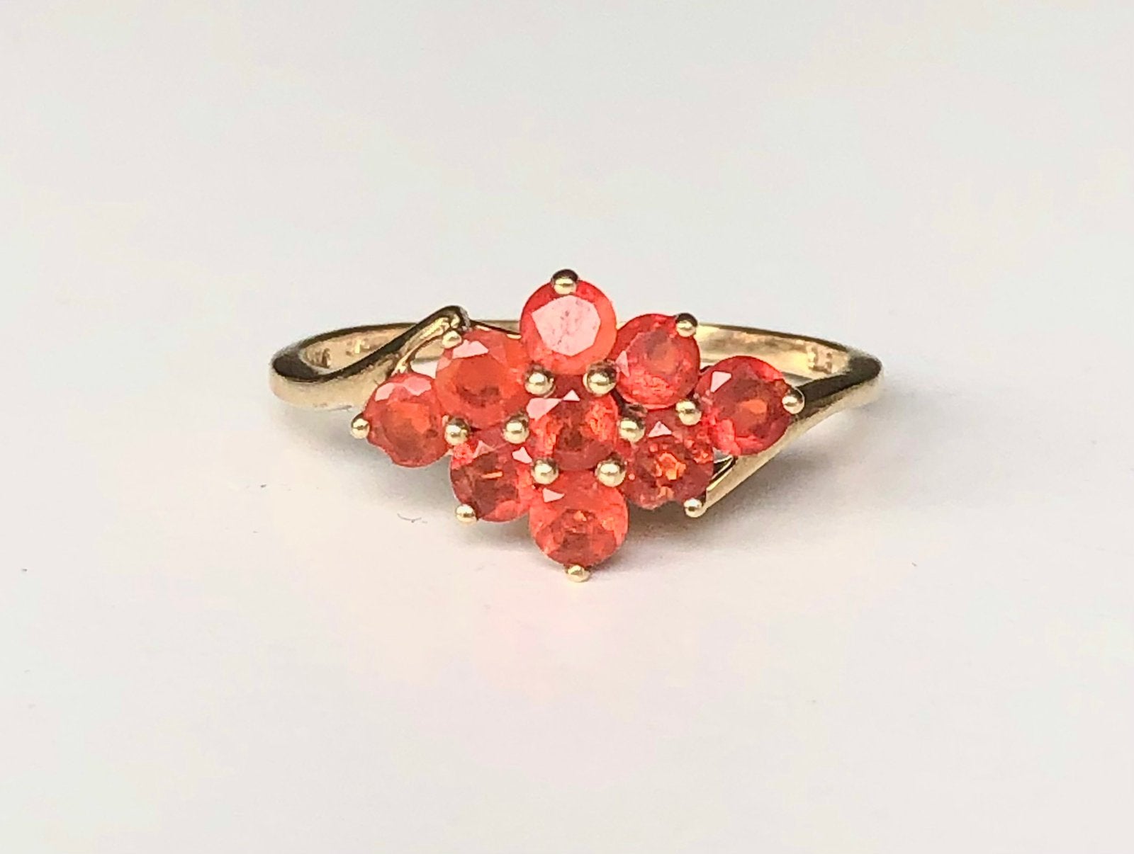Vintage 9k gouden ring opaal  vuuropaal maat 18, Sieraden, Tassen en Uiterlijk, 18 tot 19, Gebruikt, Oranje, Ophalen of Verzenden