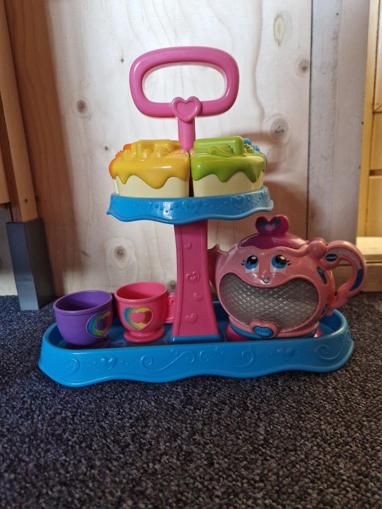 Tante jet theeset vtech, Ophalen, Zo goed als nieuw, 2 tot 4 jaar