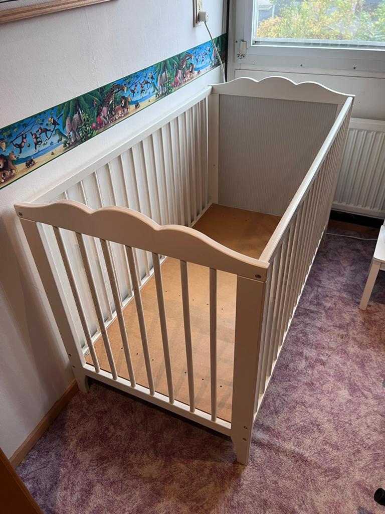 Ledikant IKEA wit, Kinderen en Baby's, Babywiegjes en Ledikanten, Ophalen, Gebruikt, Ledikant