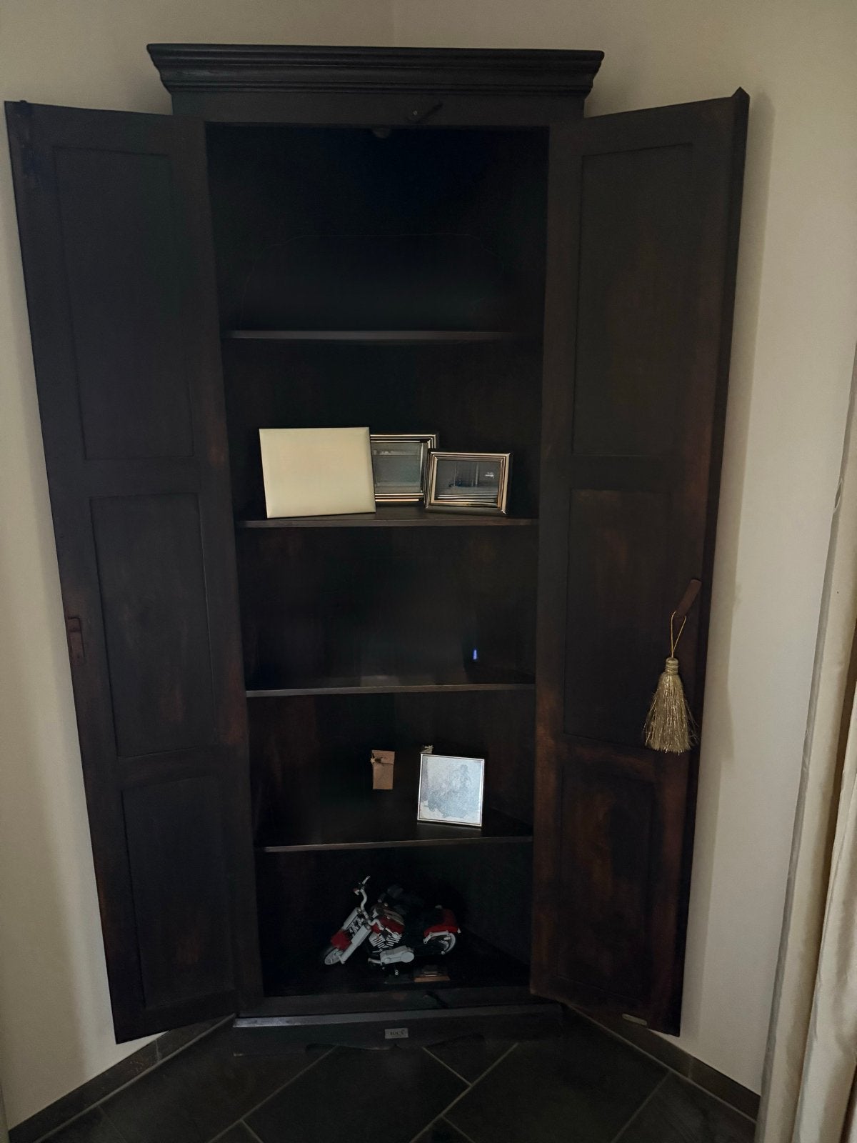 BOCX INTERIORS Houten Hoekkast - Donkerbruin, Huis en Inrichting, Ophalen of Verzenden, Gebruikt