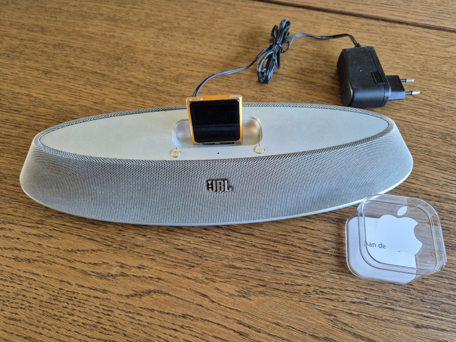 JBL On Stage 200iD met Apple iPod nano - Uitstekende staat, Draagbaar, Zo goed als nieuw, Speakers, Ophalen