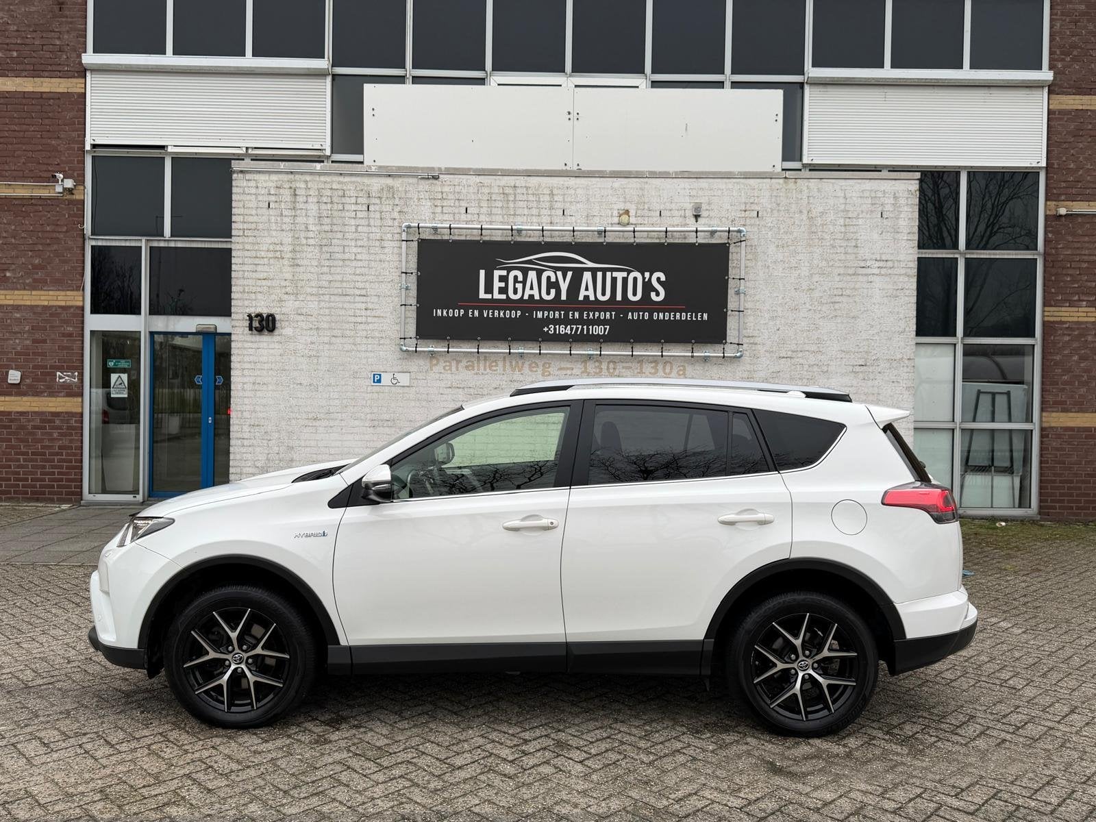 Toyota RAV4 2.5 Hybrid AWD Executive - BOMVOL OPTIES - INCL, Auto's, Automaat, Dealer onderhouden, Gebruikt, 1650 kg