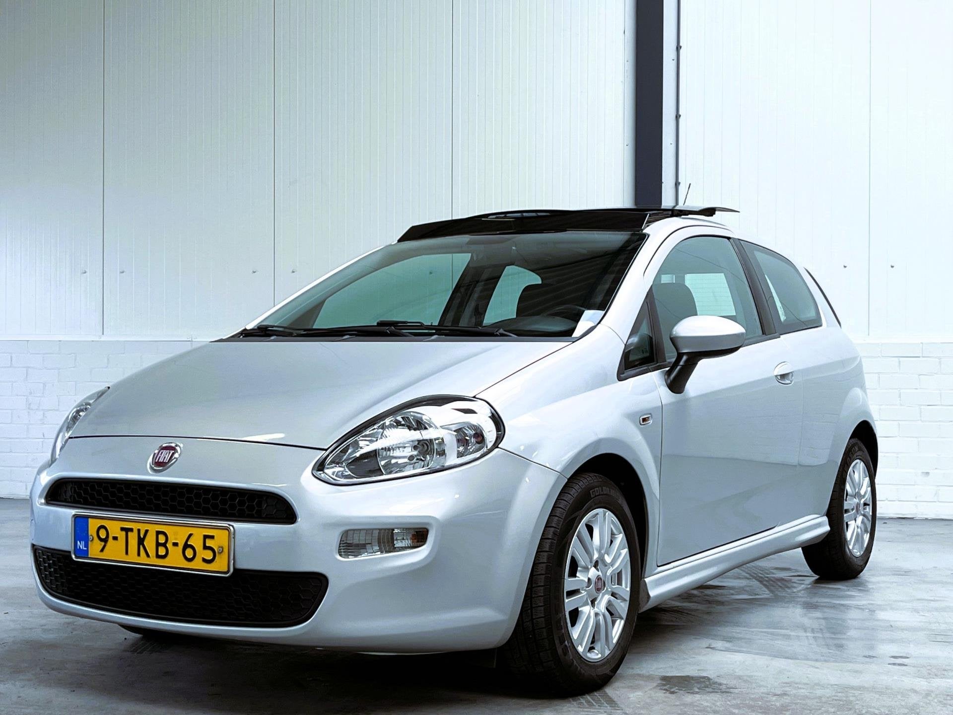 Fiat Punto Evo 0.9 TwinAir Street Org NL|Panorama dak, Auto's, Voorwielaandrijving, Origineel Nederlands, Bedrijf, Handgeschakeld