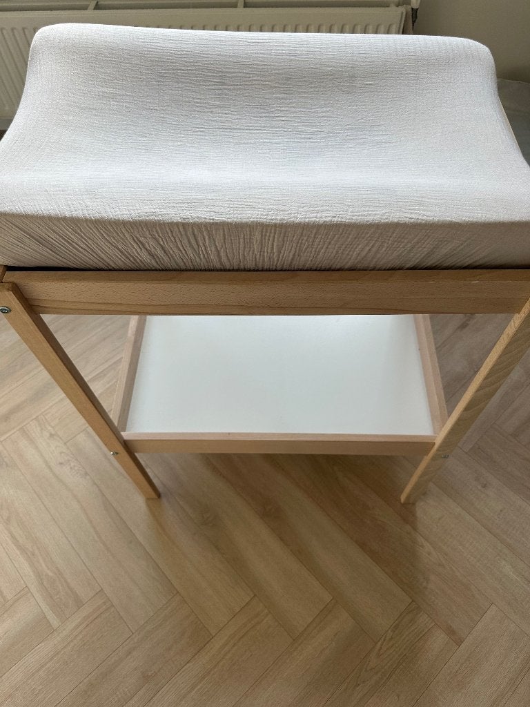 Ikea SNIGLAR baby commode inclusief aankleedkussen met hoes, Minder dan 75 cm, 50 tot 70 cm, Zo goed als nieuw, Commode