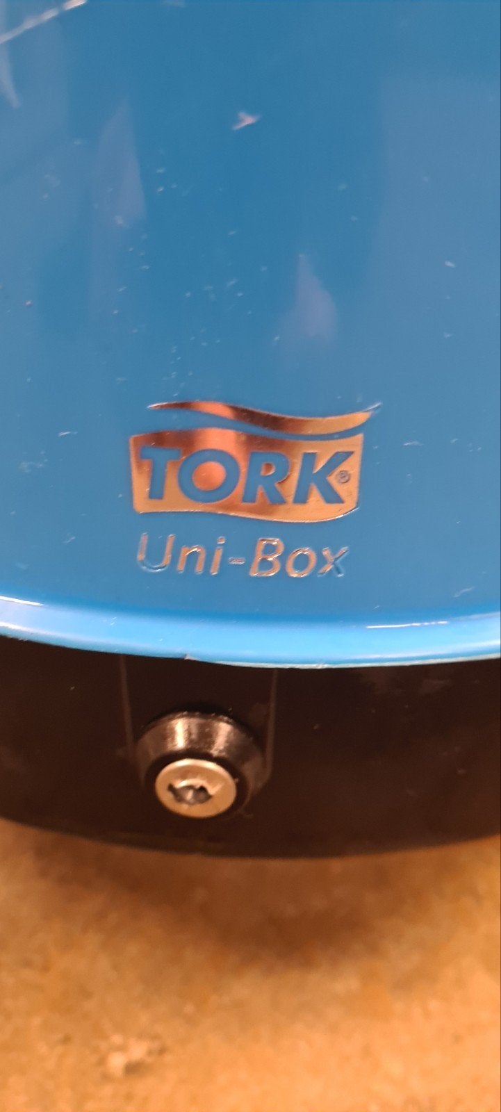 Tork papier Dispenser, Ophalen of Verzenden, Zo goed als nieuw