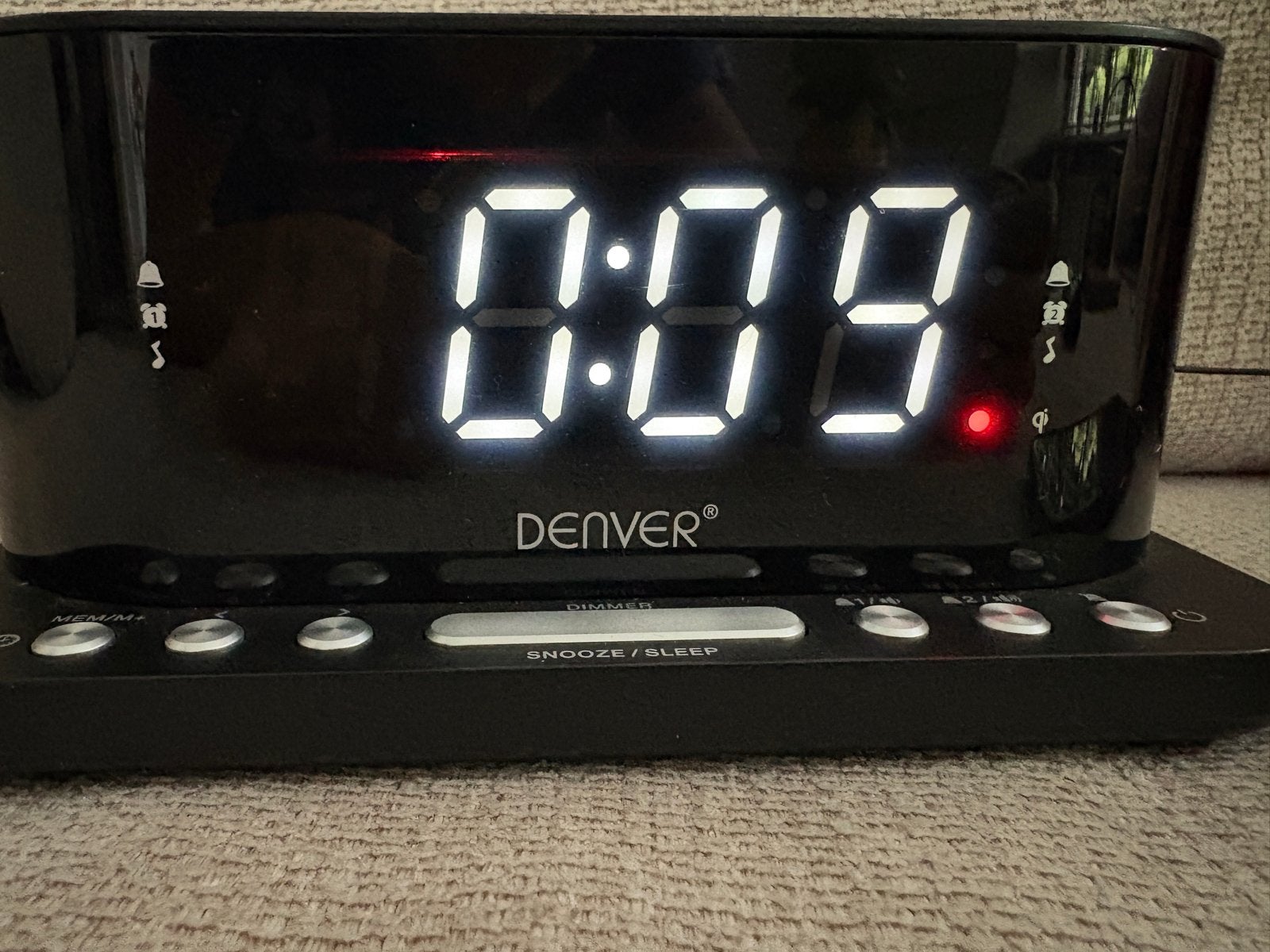 Denver CRQ-110 Wekkerradio met FM en USB-oplaadfunctie, Ophalen, Gebruikt, Digitaal