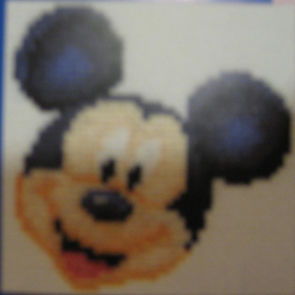 Borduurpatroon Mickey Mouse 7x7 cm, Ophalen of Verzenden, Zo goed als nieuw, Handborduren, Patroon