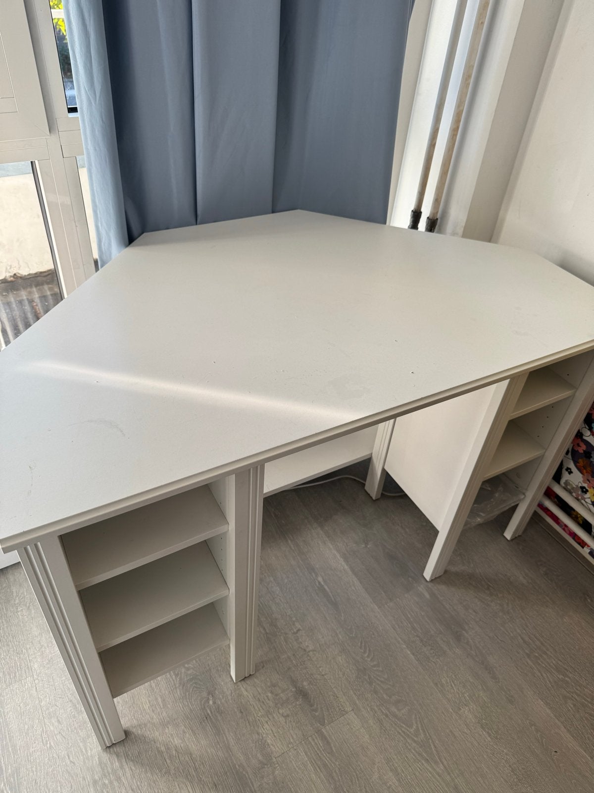 White IKEA Desk, Ophalen, Opbergruimte, Gebruikt, Spaanplaat of MDF