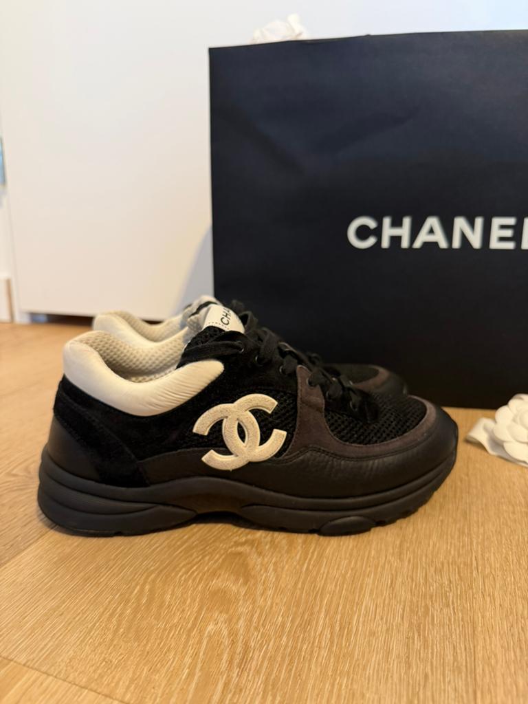 Chanel sneakers zwart/wit maat 39, Kleding | Dames, Schoenen, Zwart, Ophalen of Verzenden, Sneakers of Gympen, Zo goed als nieuw