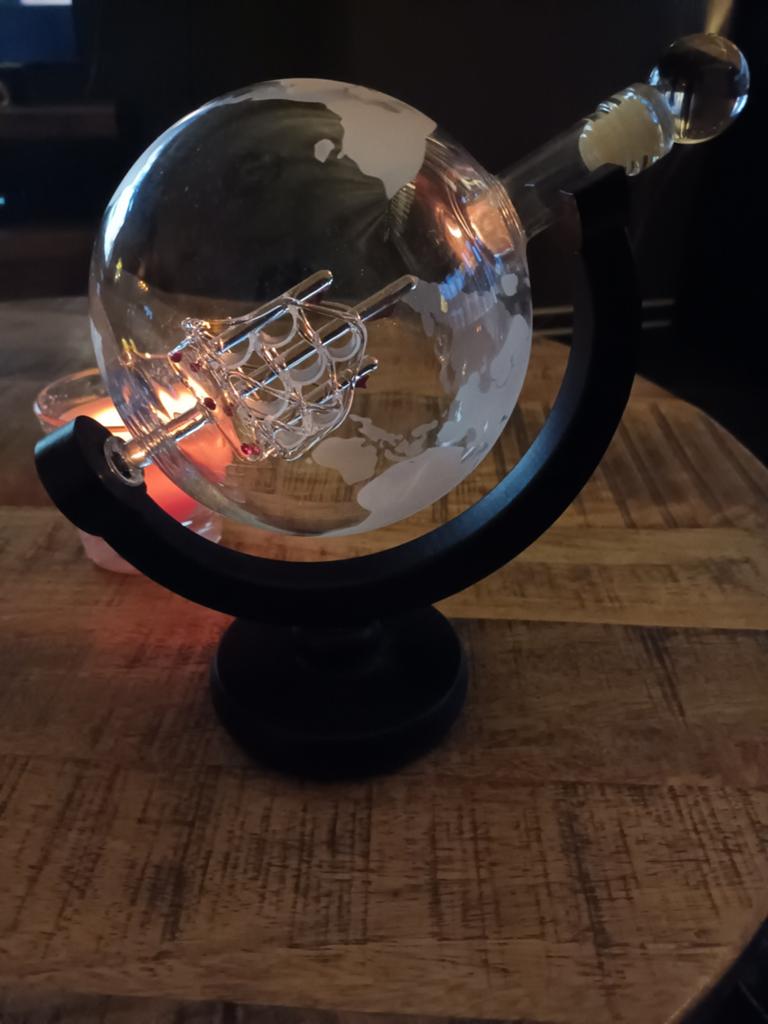 BORREL WERELDBOL, Ophalen of Verzenden