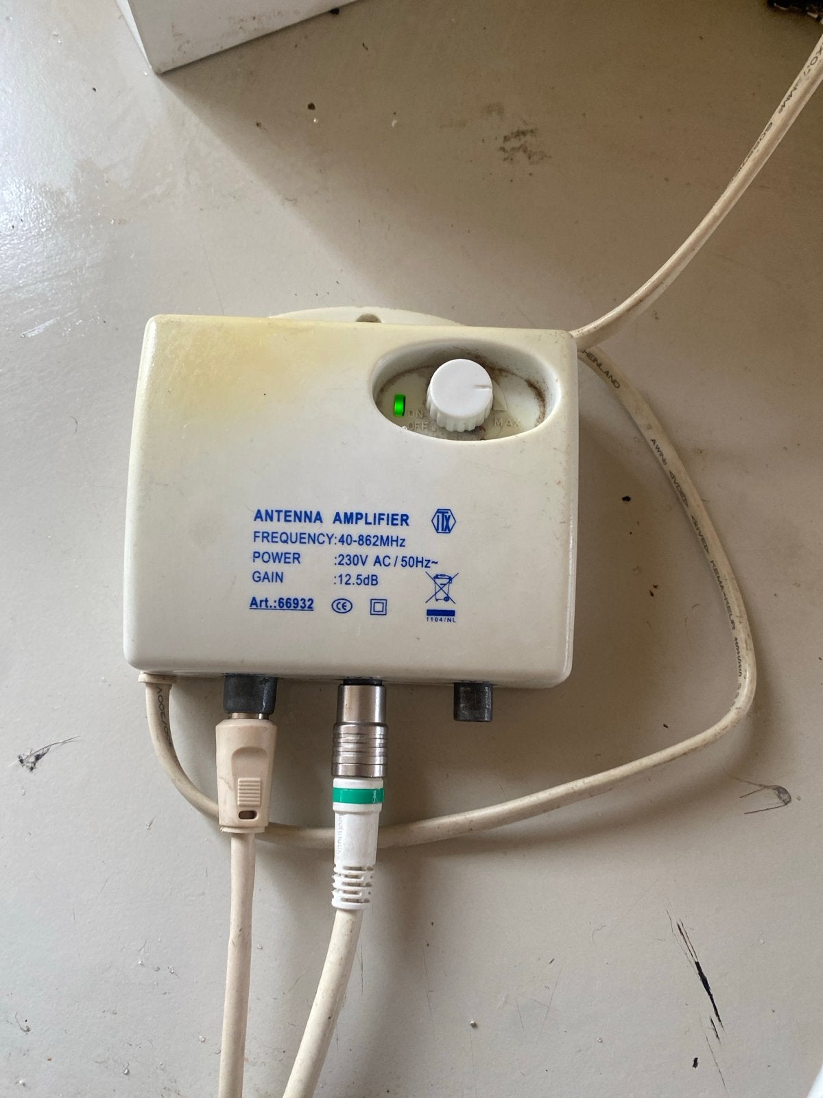 Antenneversterker 40-862MHz, 12.5dB gain, Audio, Tv en Foto, Schotelantennes, Ophalen of Verzenden, Gebruikt, (Schotel)antenne-accessoires