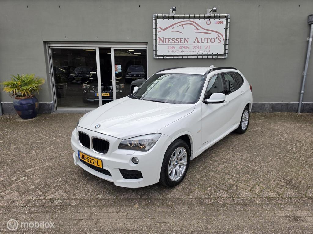 BMW X1 E84 sDrive18i M-sport Navi/Trekhaak/Nwe Ketting, Auto's, BMW, Euro 5, Achterwielaandrijving, 1995 cc, Zwart