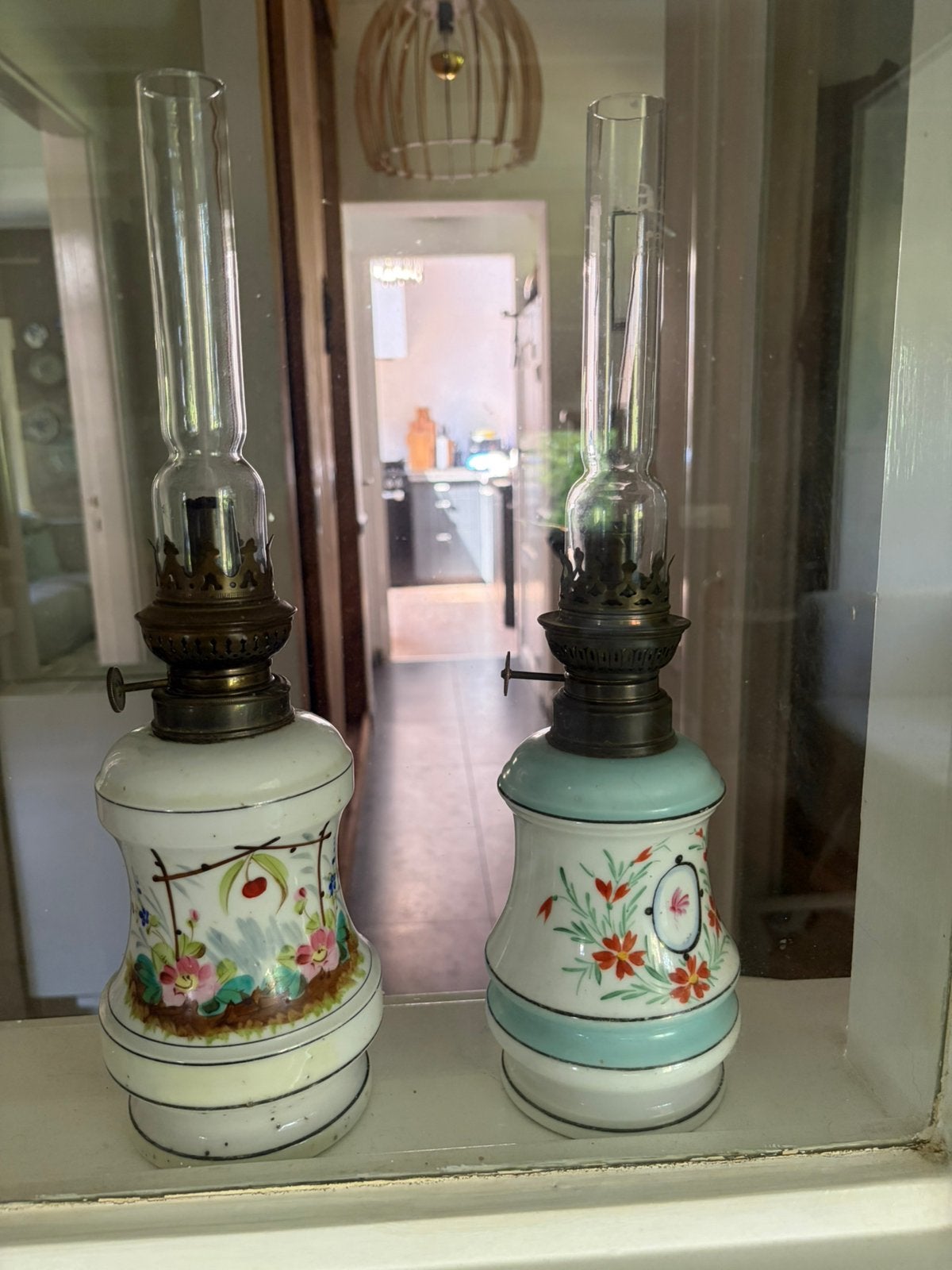Brocante porceleinen olielamp, Antiek en Kunst, Antiek | Lampen, Ophalen of Verzenden